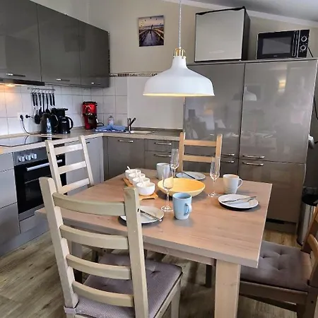 2 Raumwohnung Im Seepark Mit Balkon *